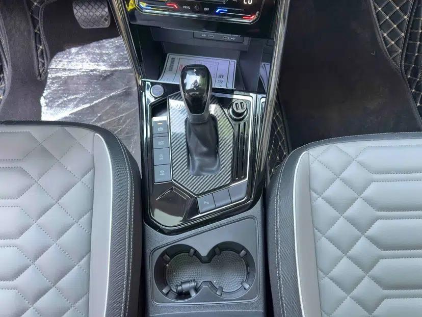 Volkswagen Tayron 2024 330TSI Two-Wheel Drive Luxury Plus Advanced Version — миниатюра 13