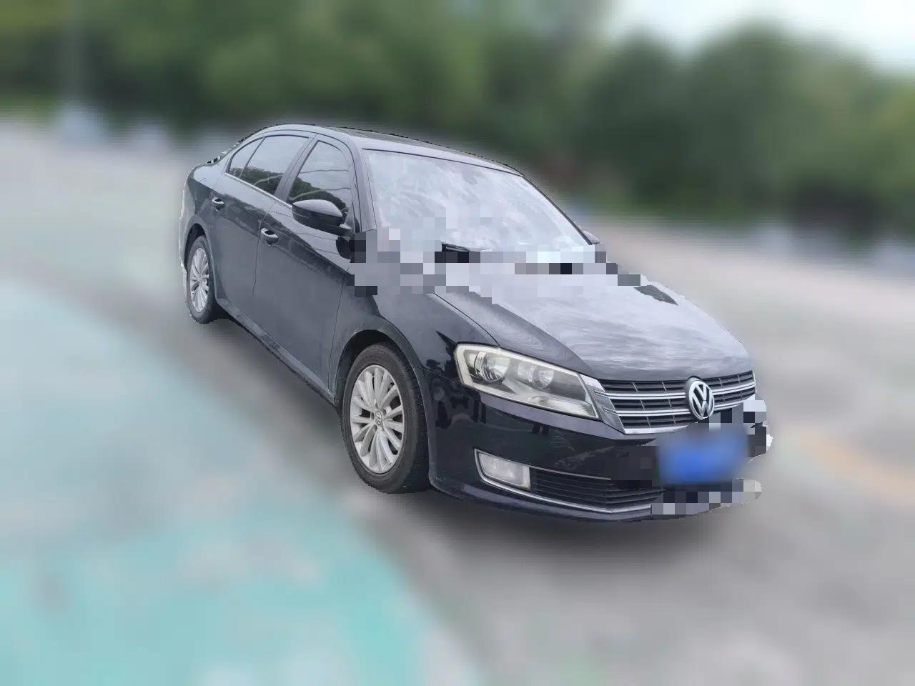 Volkswagen Lavida 2013 1.4 TSI DSG Luxury Navigation Edition — миниатюра 3
