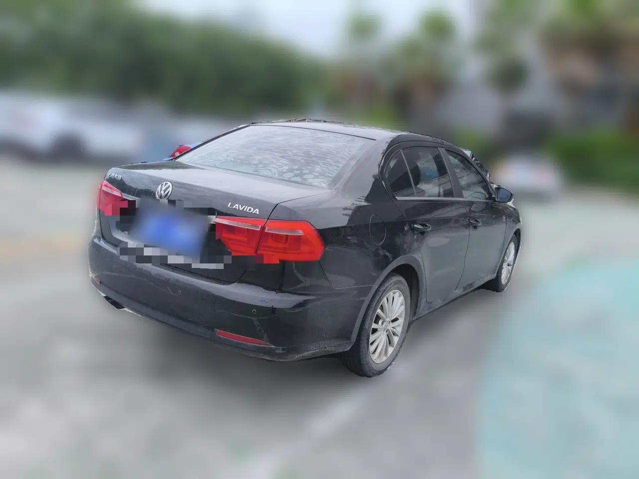 Volkswagen Lavida 2013 1.4 TSI DSG Luxury Navigation Edition — миниатюра 6