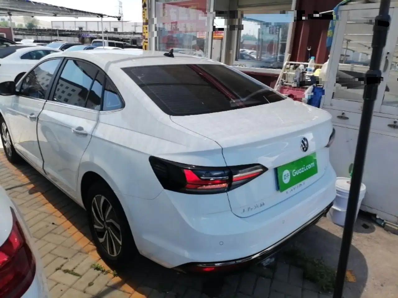 Volkswagen Lavida 2023 New Sharp 1.5L Automatic New Wish Edition — миниатюра 13