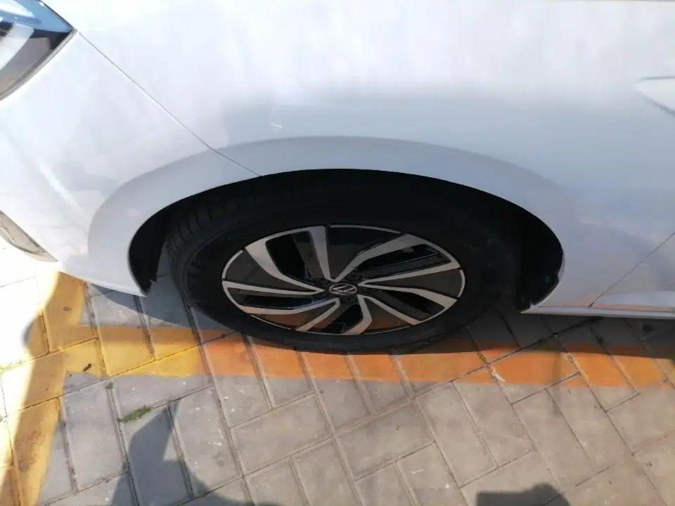 Volkswagen Lavida 2023 New Sharp 1.5L Automatic New Wish Edition — миниатюра 15