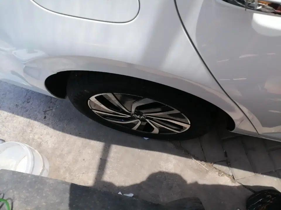 Volkswagen Lavida 2023 New Sharp 1.5L Automatic New Wish Edition — миниатюра 16