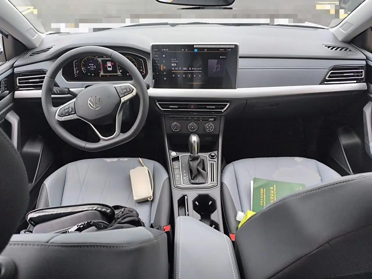 Volkswagen Lavida 2024 1.5L Automatic 5 Million Edition — миниатюра 9