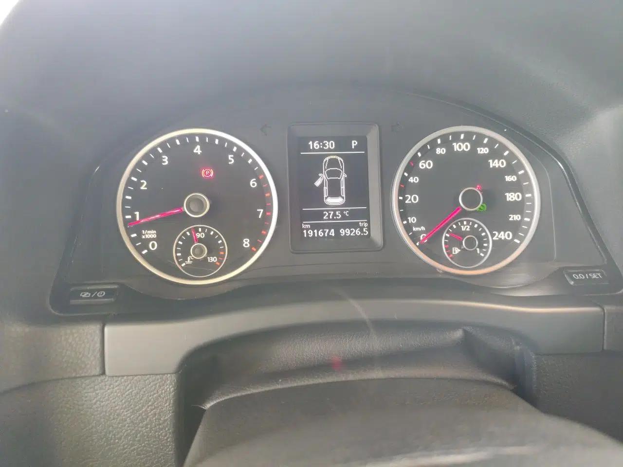 Volkswagen Tiguan 2015 1.8TSI Automatic Two-Wheel Drive Trend Edition — миниатюра 11