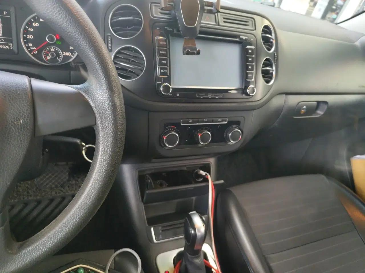 Volkswagen Tiguan 2015 1.8TSI Automatic Two-Wheel Drive Trend Edition — миниатюра 13
