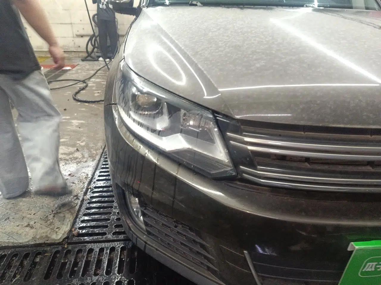Volkswagen Tiguan 2013 1.8TSI Automatic All-Wheel-Drive Comfort Edition — миниатюра 7