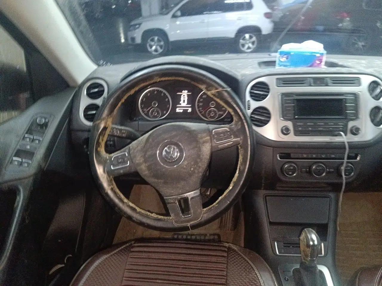 Volkswagen Tiguan 2013 1.8TSI Automatic All-Wheel-Drive Comfort Edition — миниатюра 10