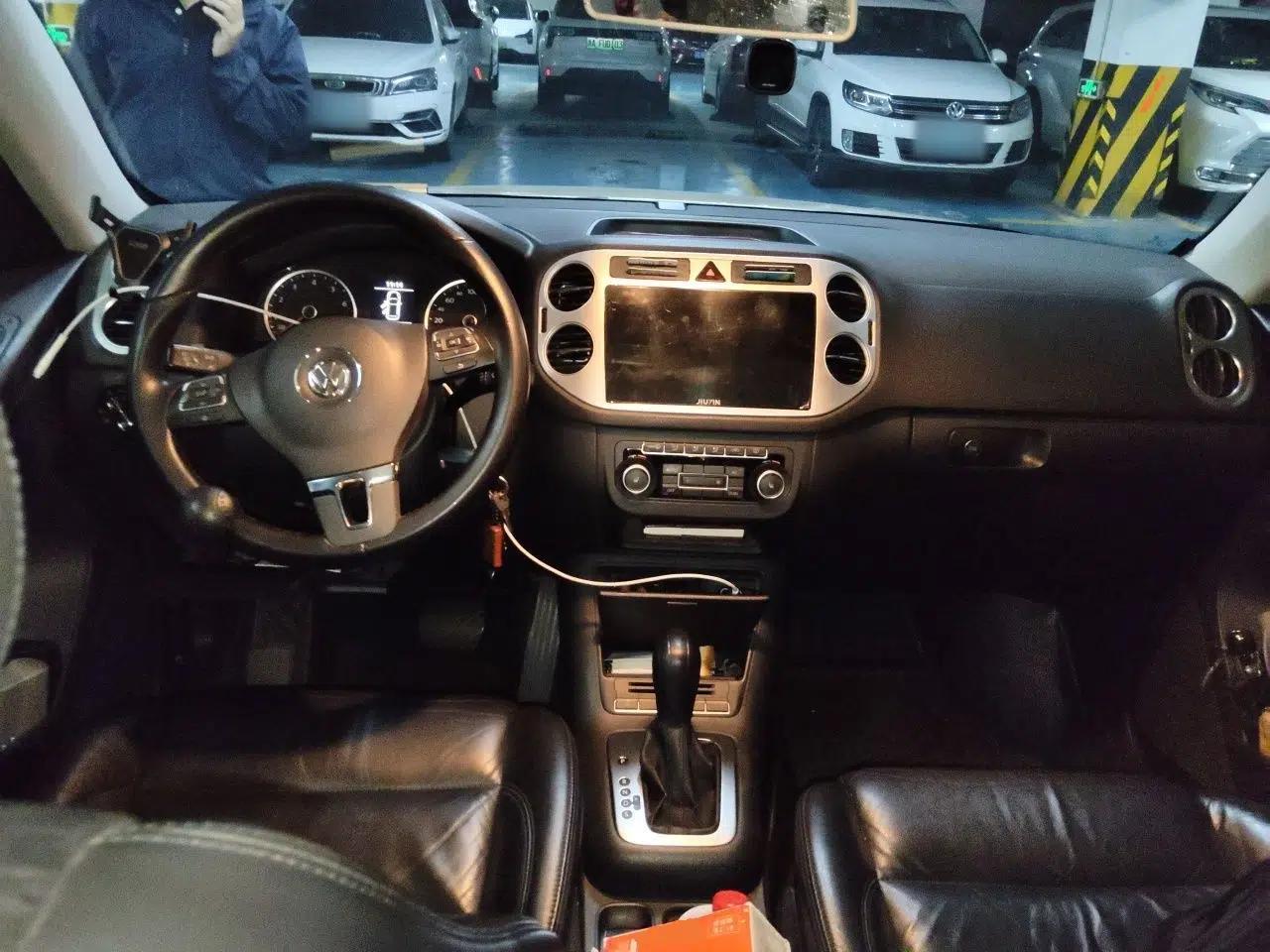 Volkswagen Tiguan 2012 1.8TSI Automatic Two-Wheel Drive Elite Edition — миниатюра 9