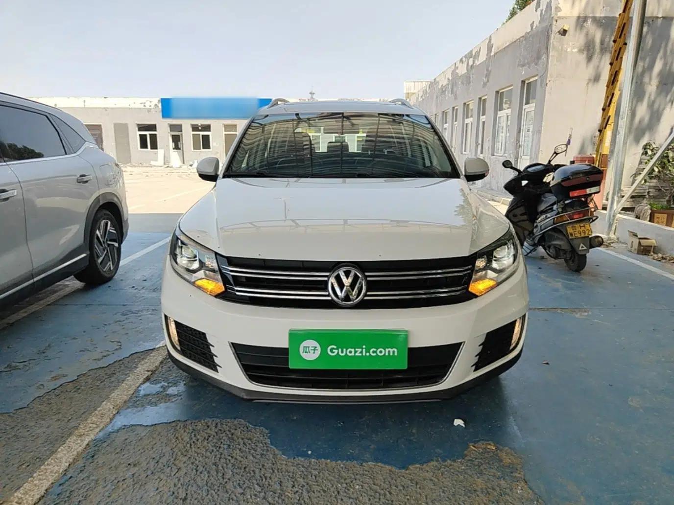 Volkswagen Tiguan 2016 300TSI Automatic All-Wheel Drive Luxury Edition — миниатюра 2