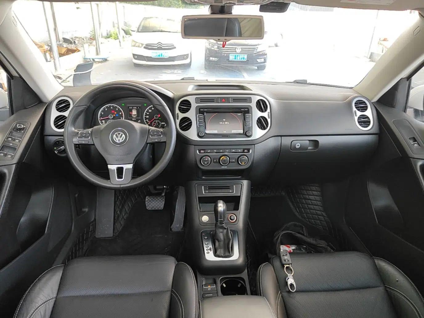 Volkswagen Tiguan 2016 300TSI Automatic All-Wheel Drive Luxury Edition — миниатюра 12