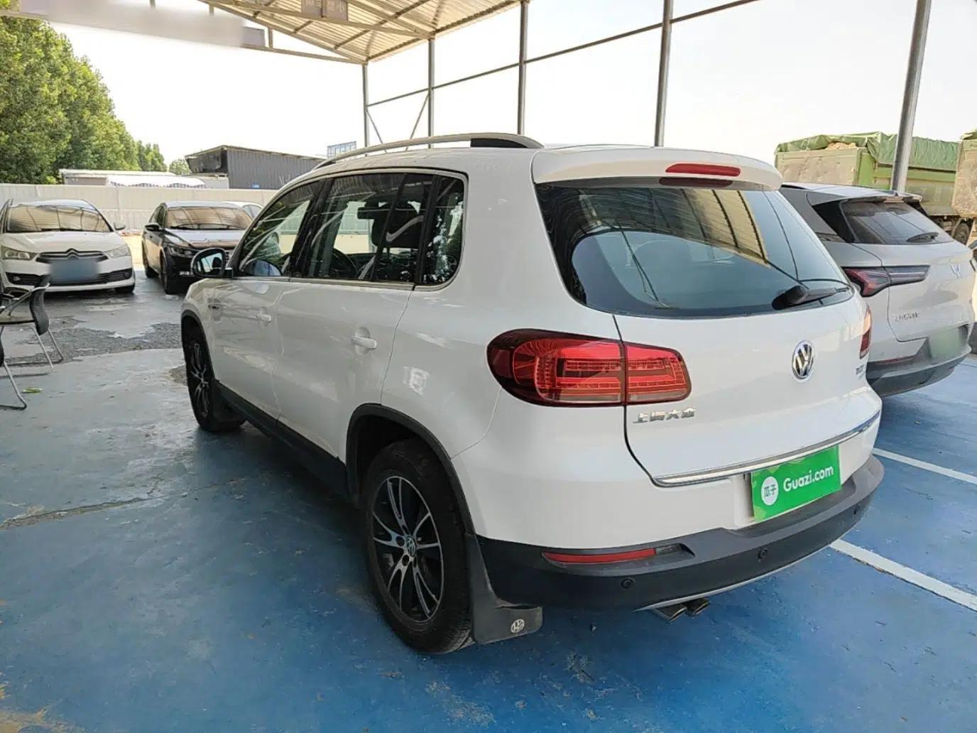 Volkswagen Tiguan 2016 300TSI Automatic All-Wheel Drive Luxury Edition — миниатюра 4