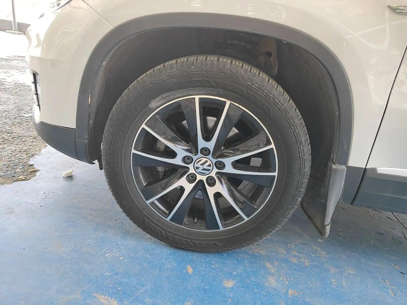 Volkswagen Tiguan 2016 300TSI Automatic All-Wheel Drive Luxury Edition — миниатюра 10