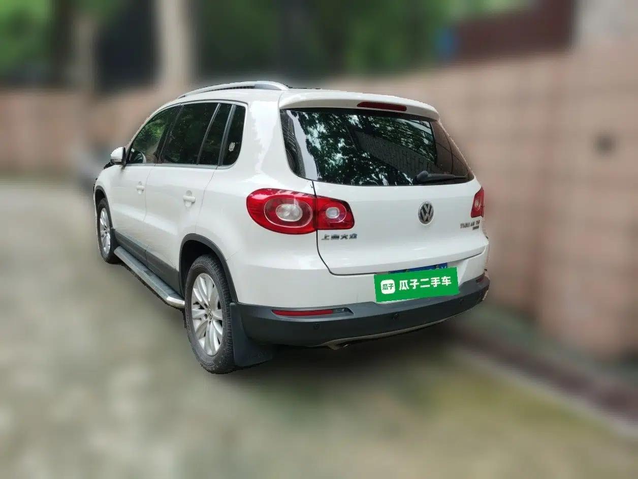 Volkswagen Tiguan 2010 2.0 TSI Automatic All-Wheel Drive Flagship Edition — миниатюра 4