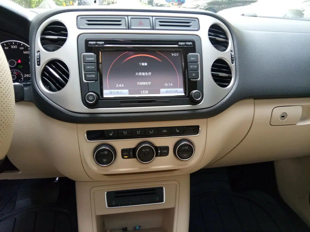 Volkswagen Tiguan 2015 1.8TSI Automatic Two-Wheel Drive Luxury Model — миниатюра 13