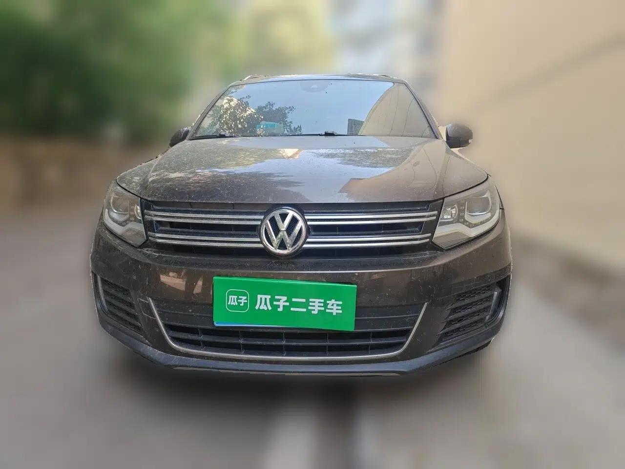 Volkswagen Tiguan 2013 2.0 TSI Automatic All-Wheel-Drive Flagship Edition — миниатюра 2