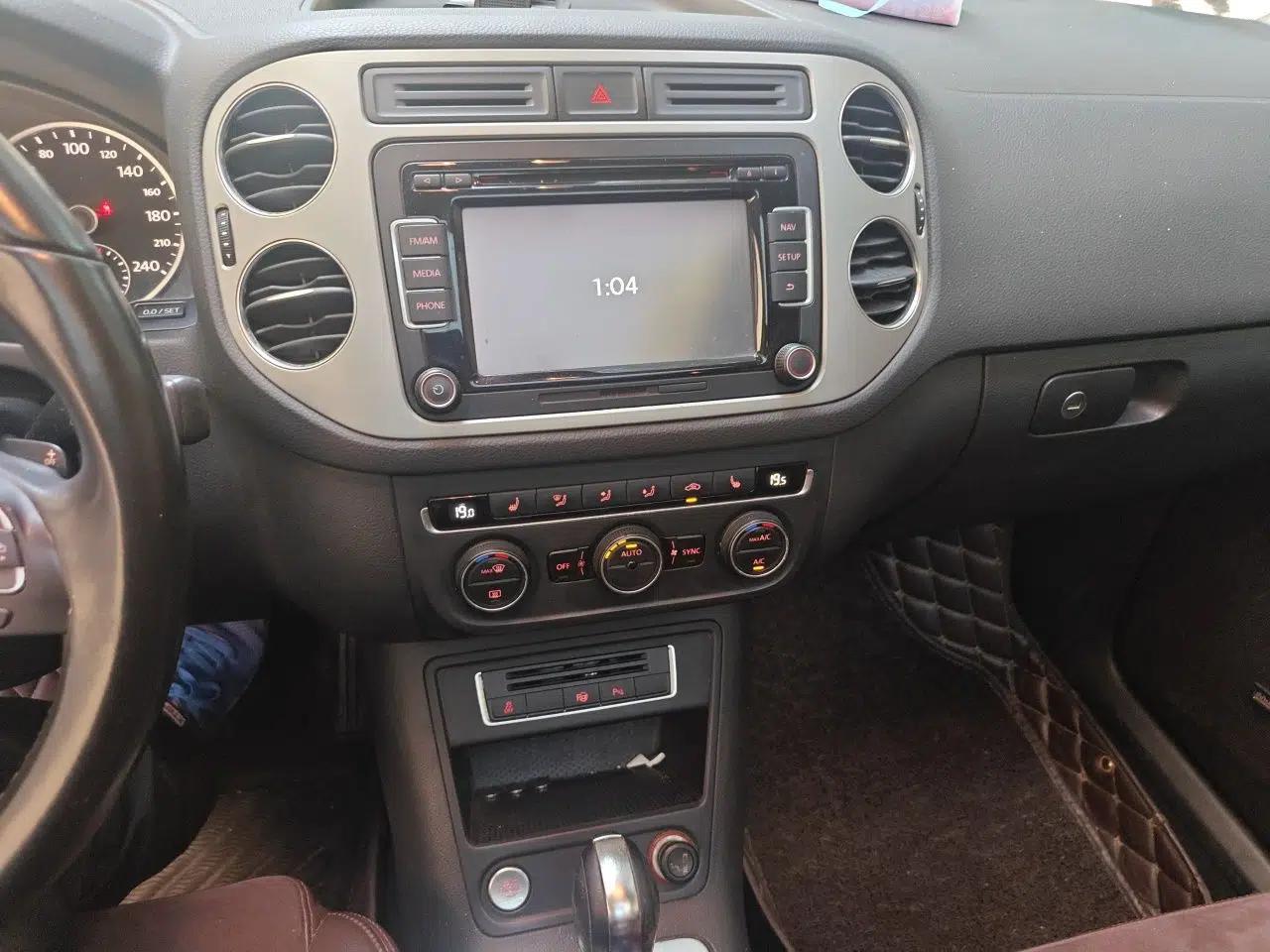 Volkswagen Tiguan 2013 2.0 TSI Automatic All-Wheel-Drive Flagship Edition — миниатюра 13