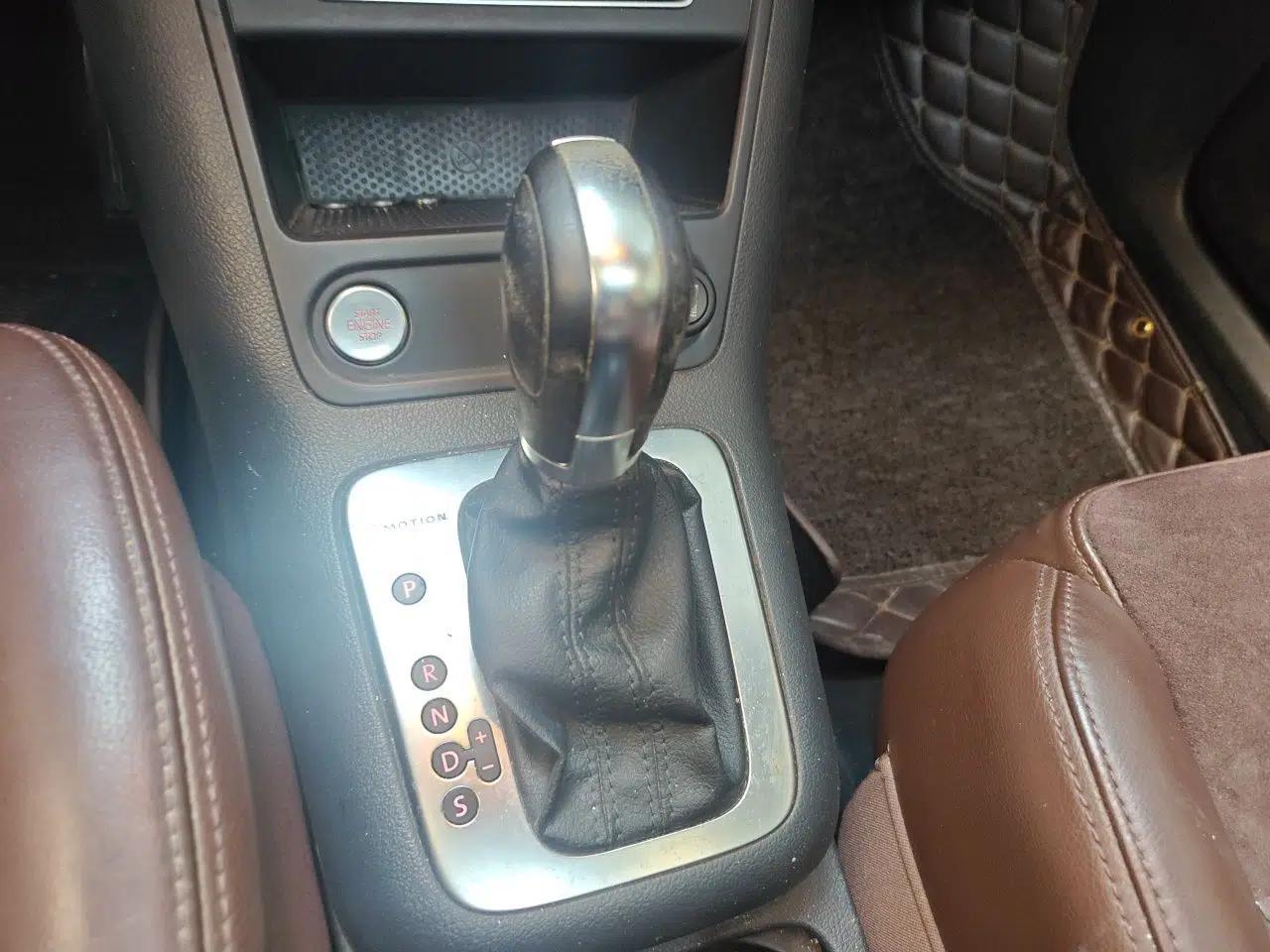 Volkswagen Tiguan 2013 2.0 TSI Automatic All-Wheel-Drive Flagship Edition — миниатюра 14