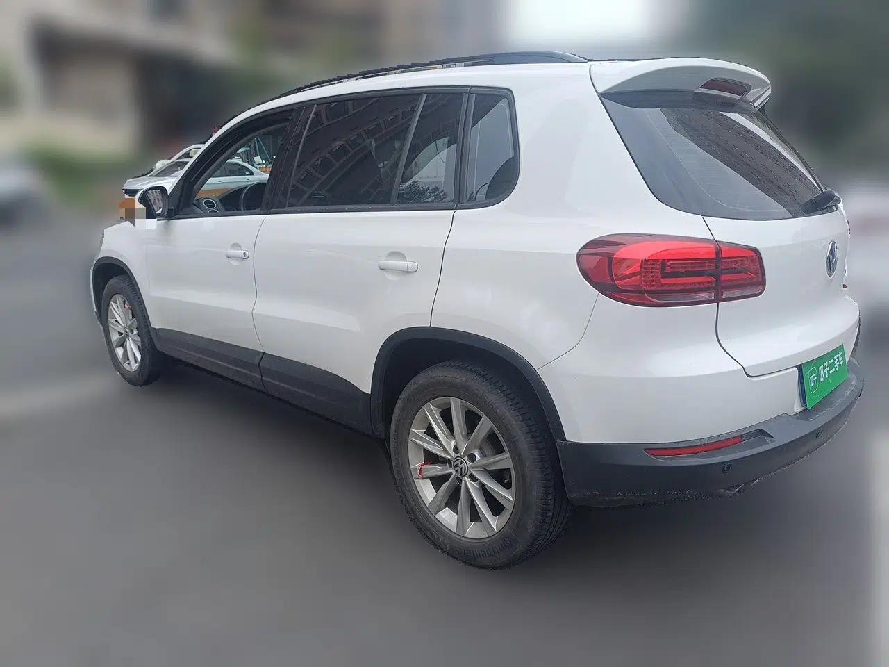 Volkswagen Tiguan 2017 300TSI Automatic Two-Wheel Drive Silk Road Luxury Edition — миниатюра 4