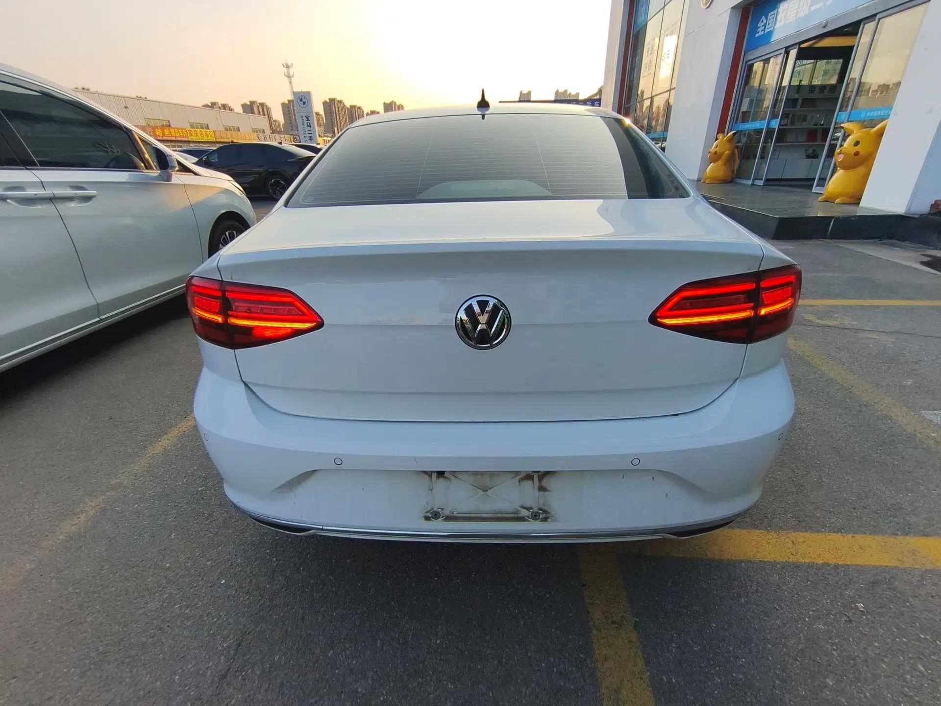 Volkswagen Lamando 2021 230TSI DSG Fashion Edition — миниатюра 5