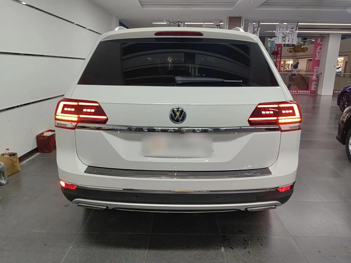 Volkswagen Teramont 2017 330TSI Two-Wheel-Drive Luxury Edition — миниатюра 5