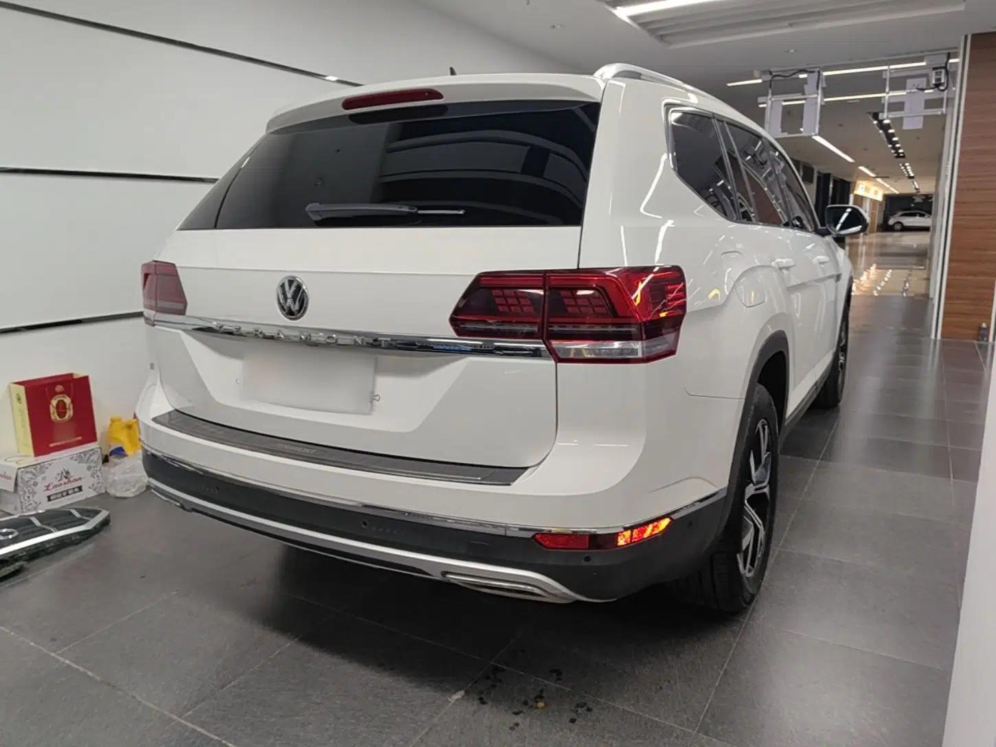 Volkswagen Teramont 2017 330TSI Two-Wheel-Drive Luxury Edition — миниатюра 6