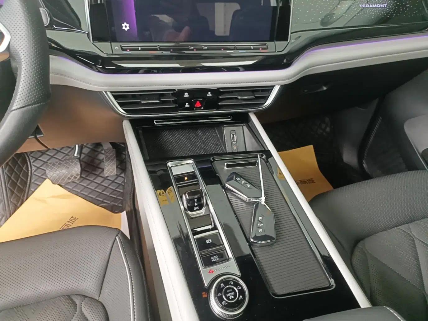 Volkswagen Teramont 2024 380TSI All-Wheel Drive Longyao Edition — миниатюра 21