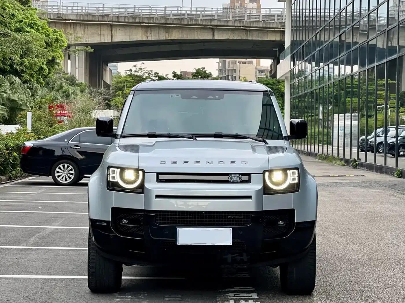 2023 Land Rover Defender 110 3.0T P400 X-DYNAMIC HSE — миниатюра 2