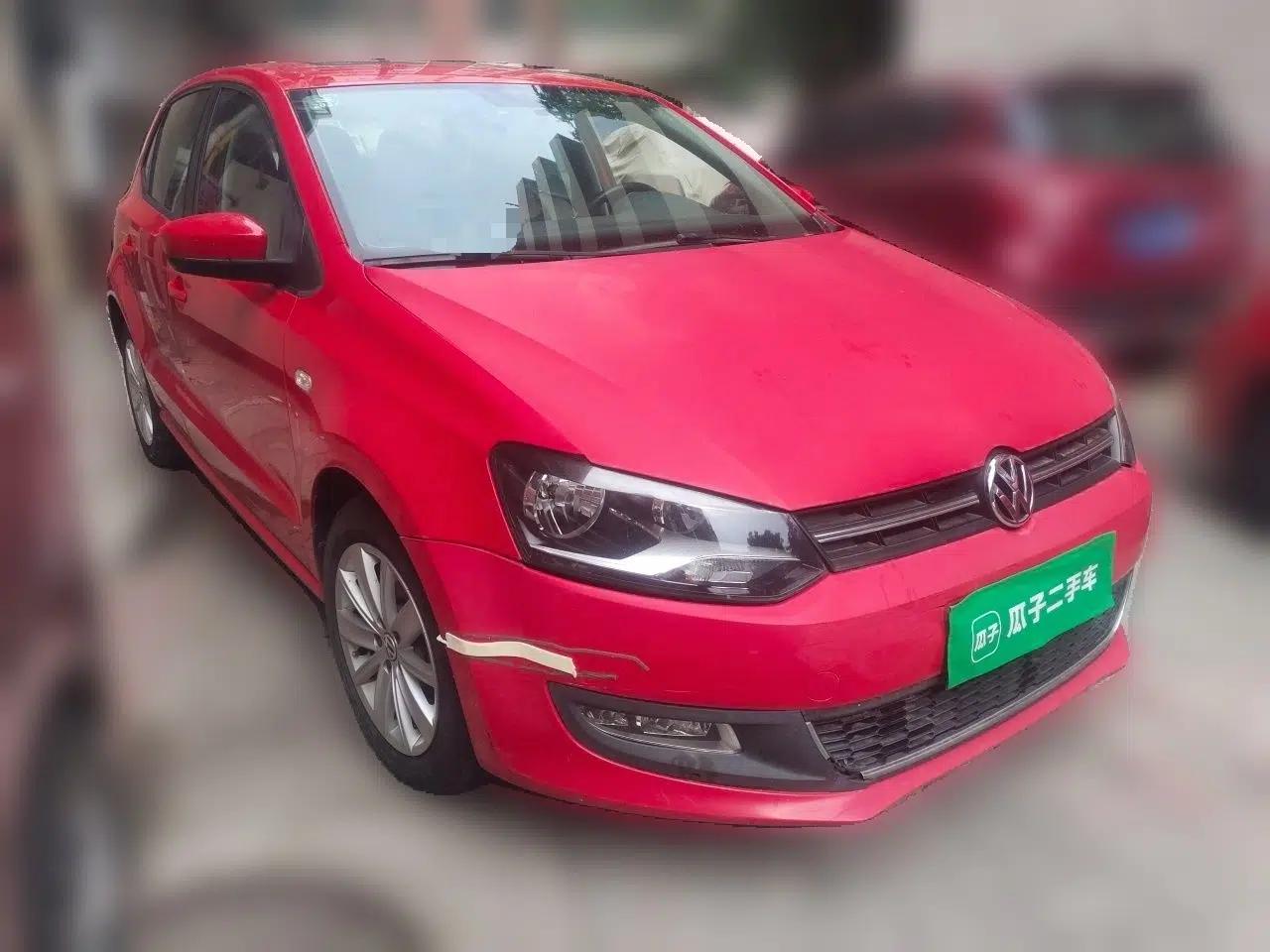 Volkswagen Polo 2013 1.4L Automatic Luxury Edition — миниатюра 3