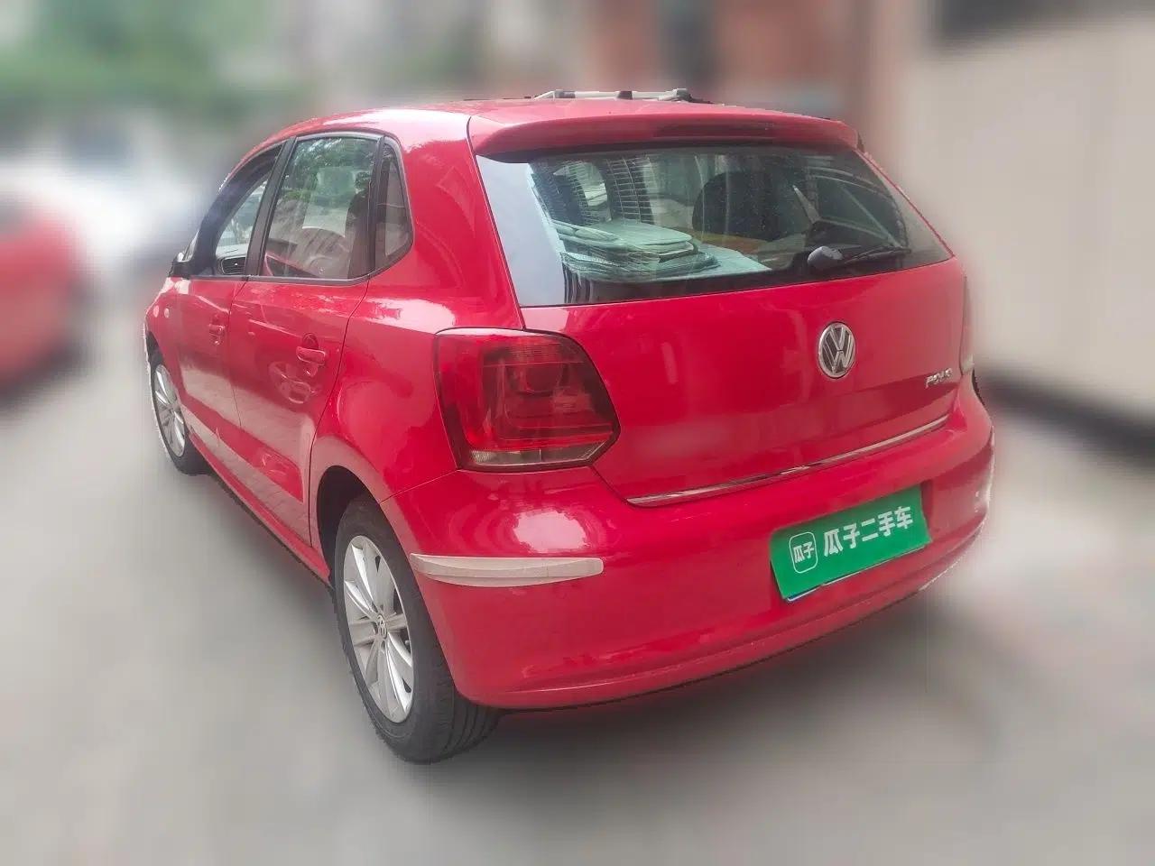 Volkswagen Polo 2013 1.4L Automatic Luxury Edition — миниатюра 4
