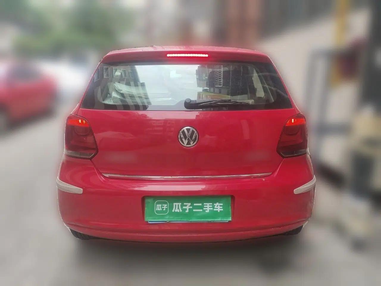 Volkswagen Polo 2013 1.4L Automatic Luxury Edition — миниатюра 5