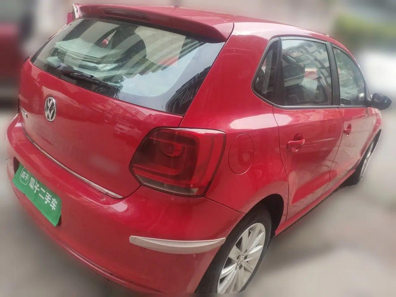 Volkswagen Polo 2013 1.4L Automatic Luxury Edition — миниатюра 6