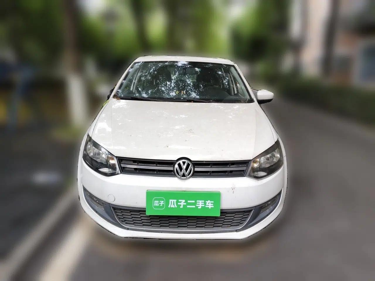 Volkswagen Polo 2013 1.6L Automatic Luxury Edition — миниатюра 2