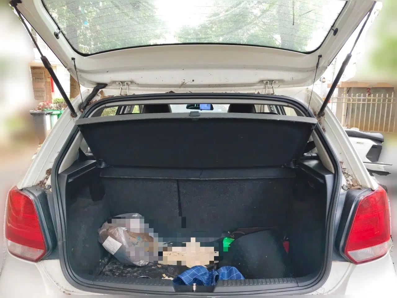 Volkswagen Polo 2013 1.6L Automatic Luxury Edition — миниатюра 19