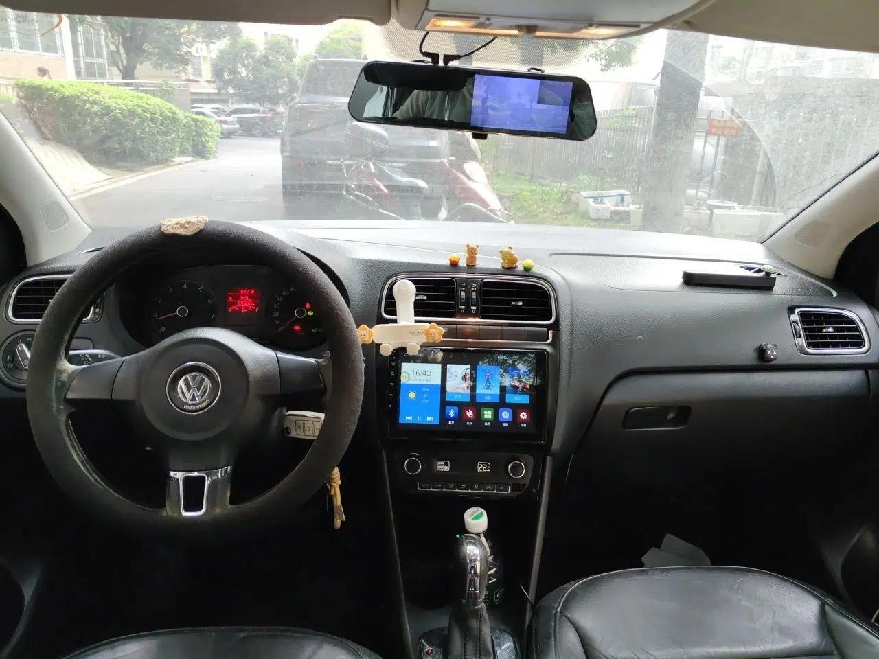 Volkswagen Polo 2013 1.6L Automatic Luxury Edition — миниатюра 9