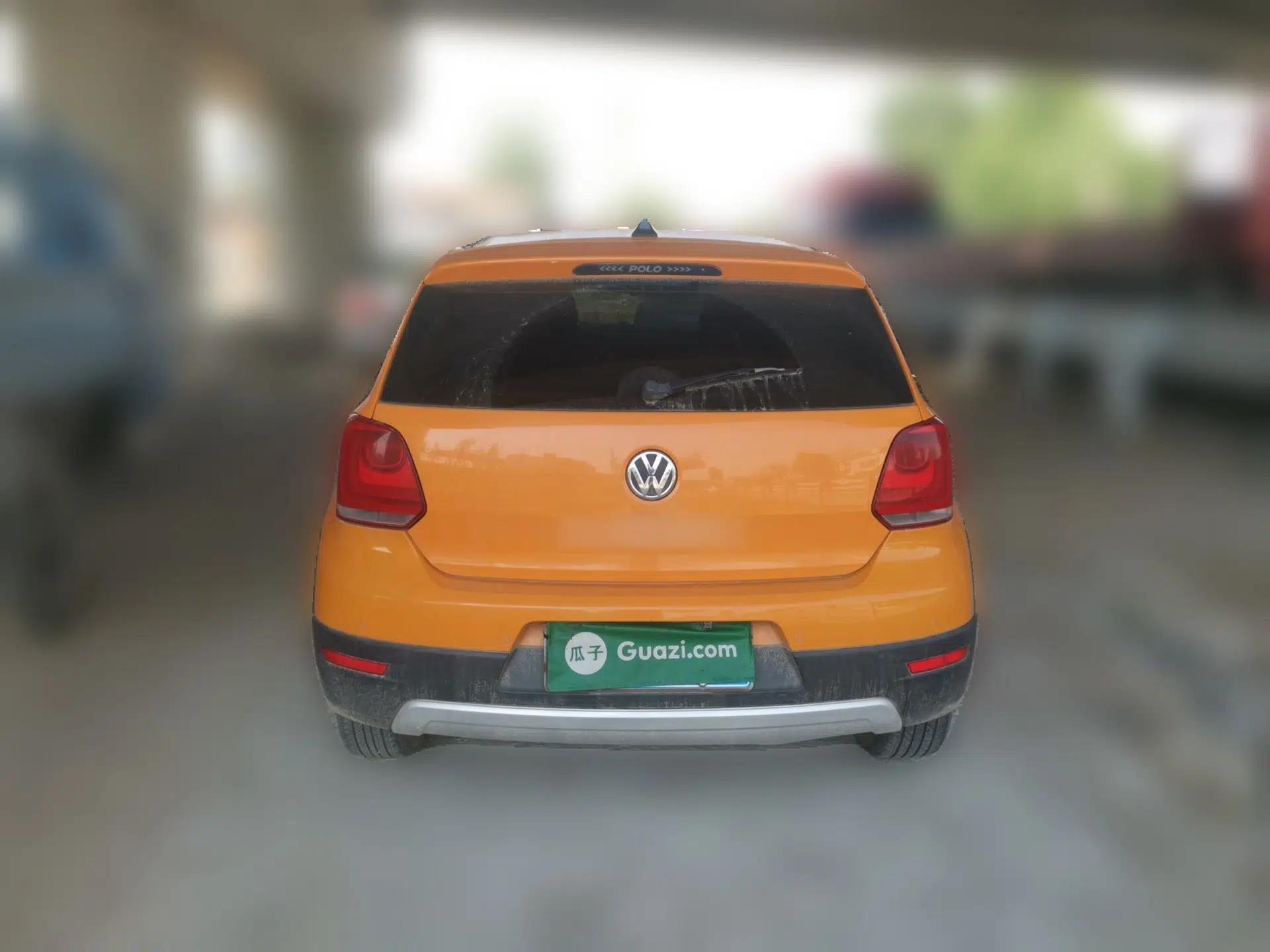 Volkswagen Polo 2012 1.6L Cross Polo Automatic Transmission — миниатюра 5