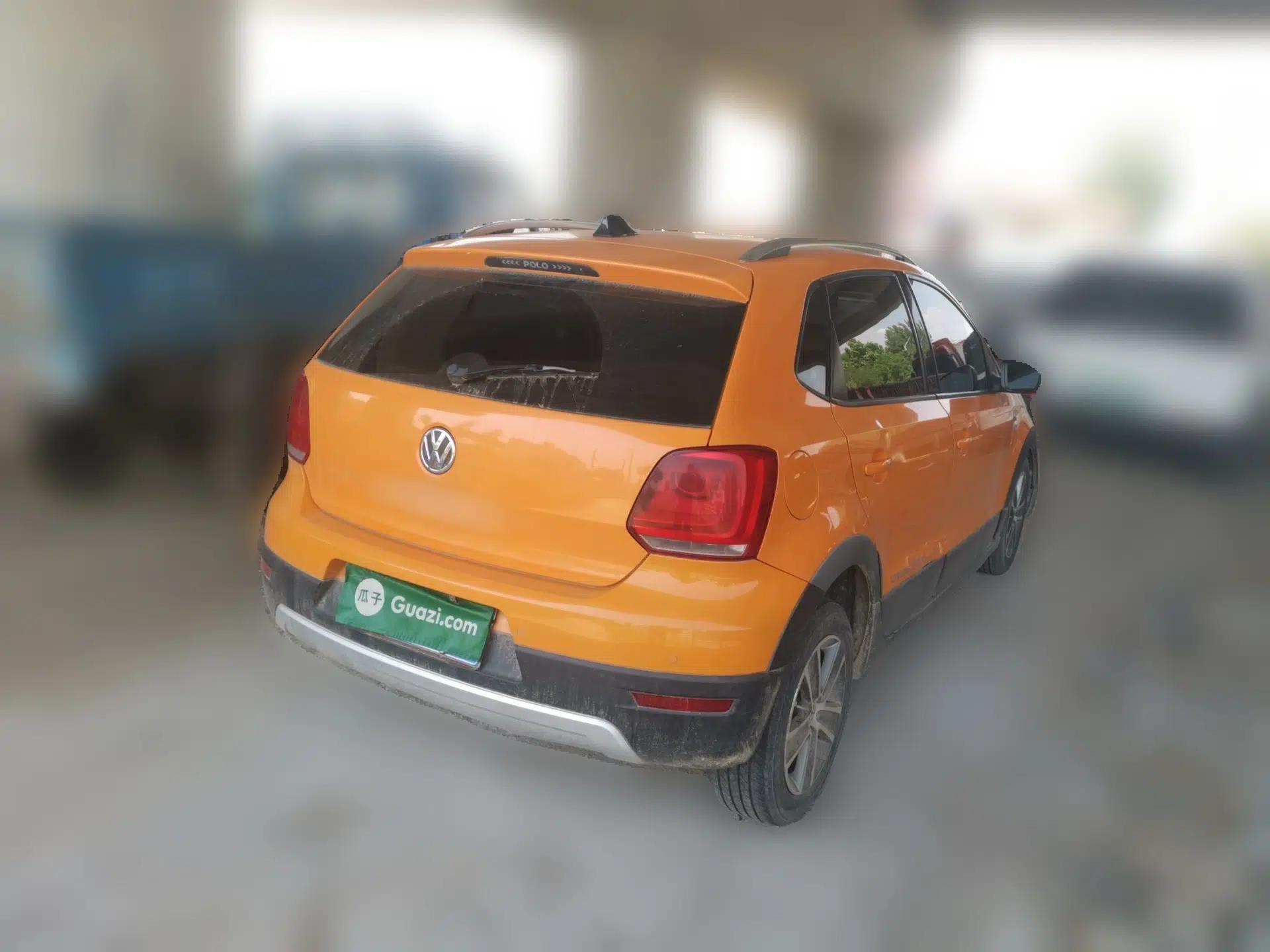 Volkswagen Polo 2012 1.6L Cross Polo Automatic Transmission — миниатюра 6