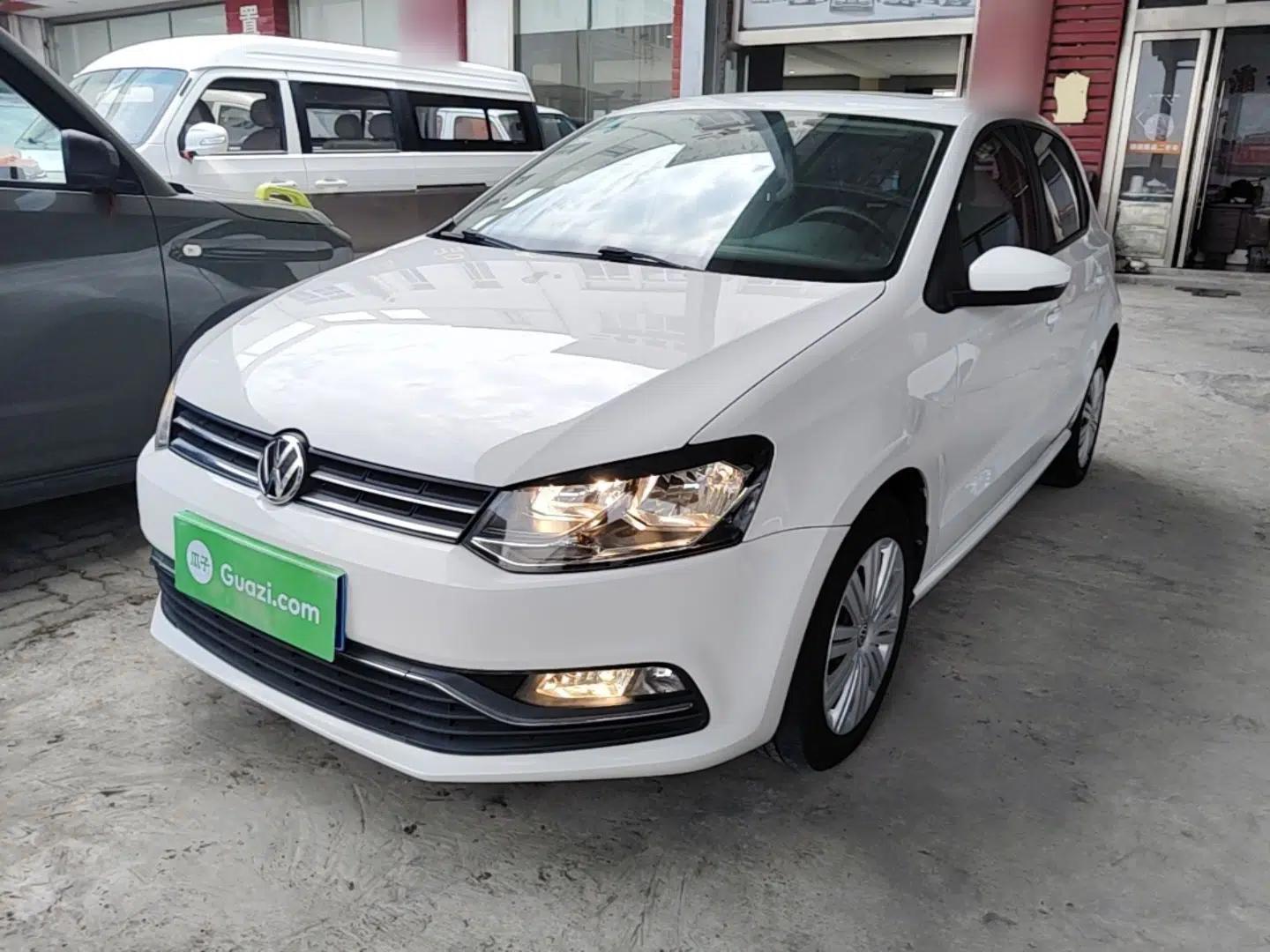 Volkswagen Polo 2018 1.5L Automatic Enjoyment Model — миниатюра 1