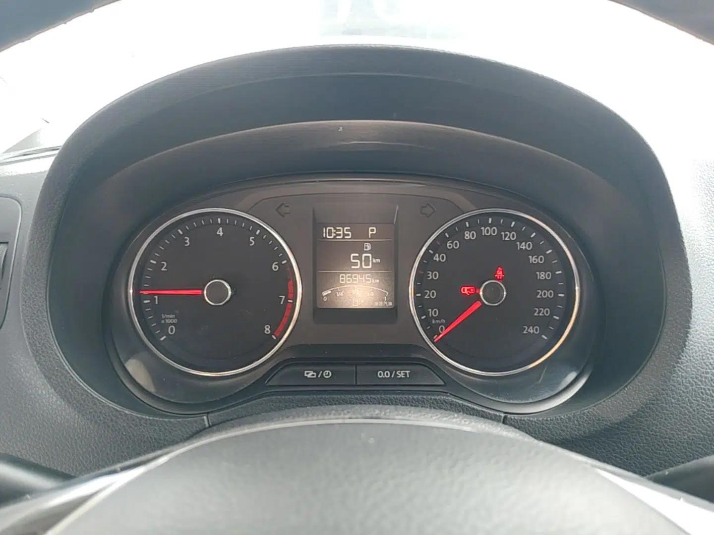 Volkswagen Polo 2018 1.5L Automatic Enjoyment Model — миниатюра 19