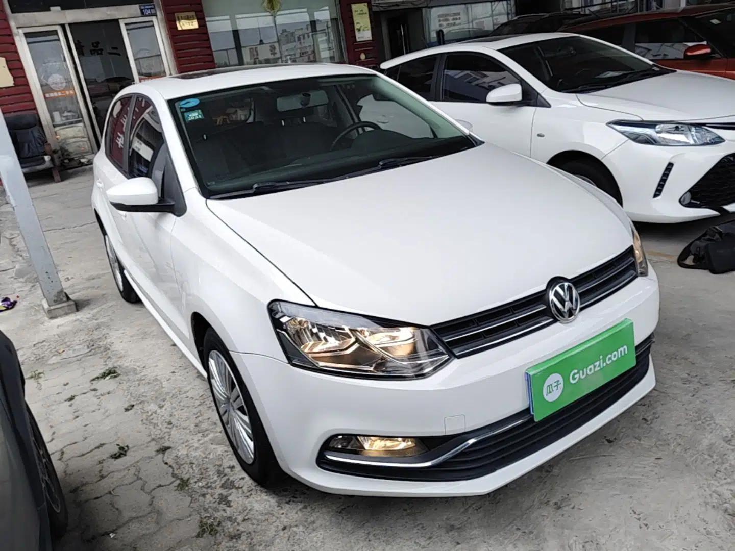 Volkswagen Polo 2018 1.5L Automatic Enjoyment Model — миниатюра 3