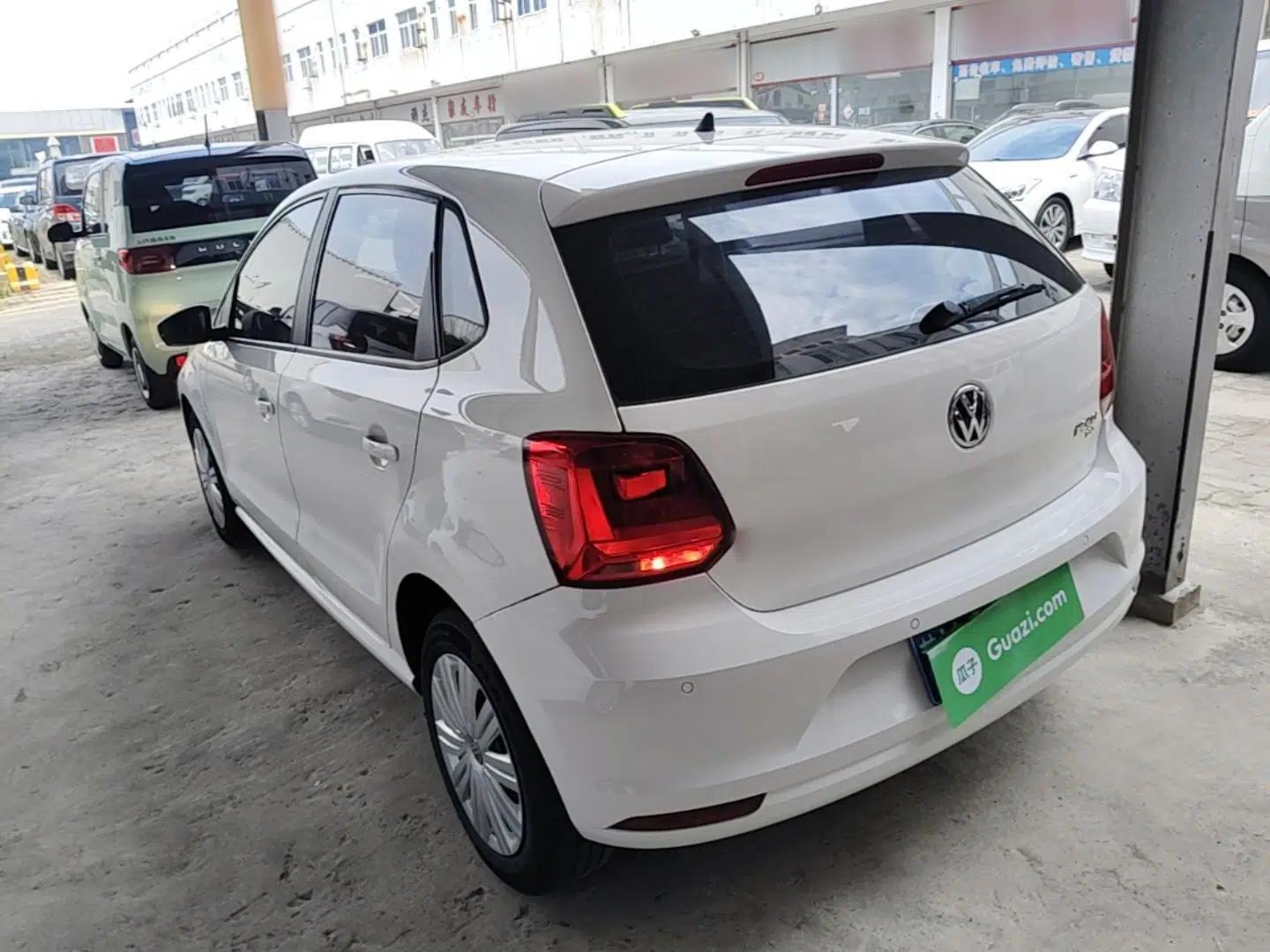 Volkswagen Polo 2018 1.5L Automatic Enjoyment Model — миниатюра 4