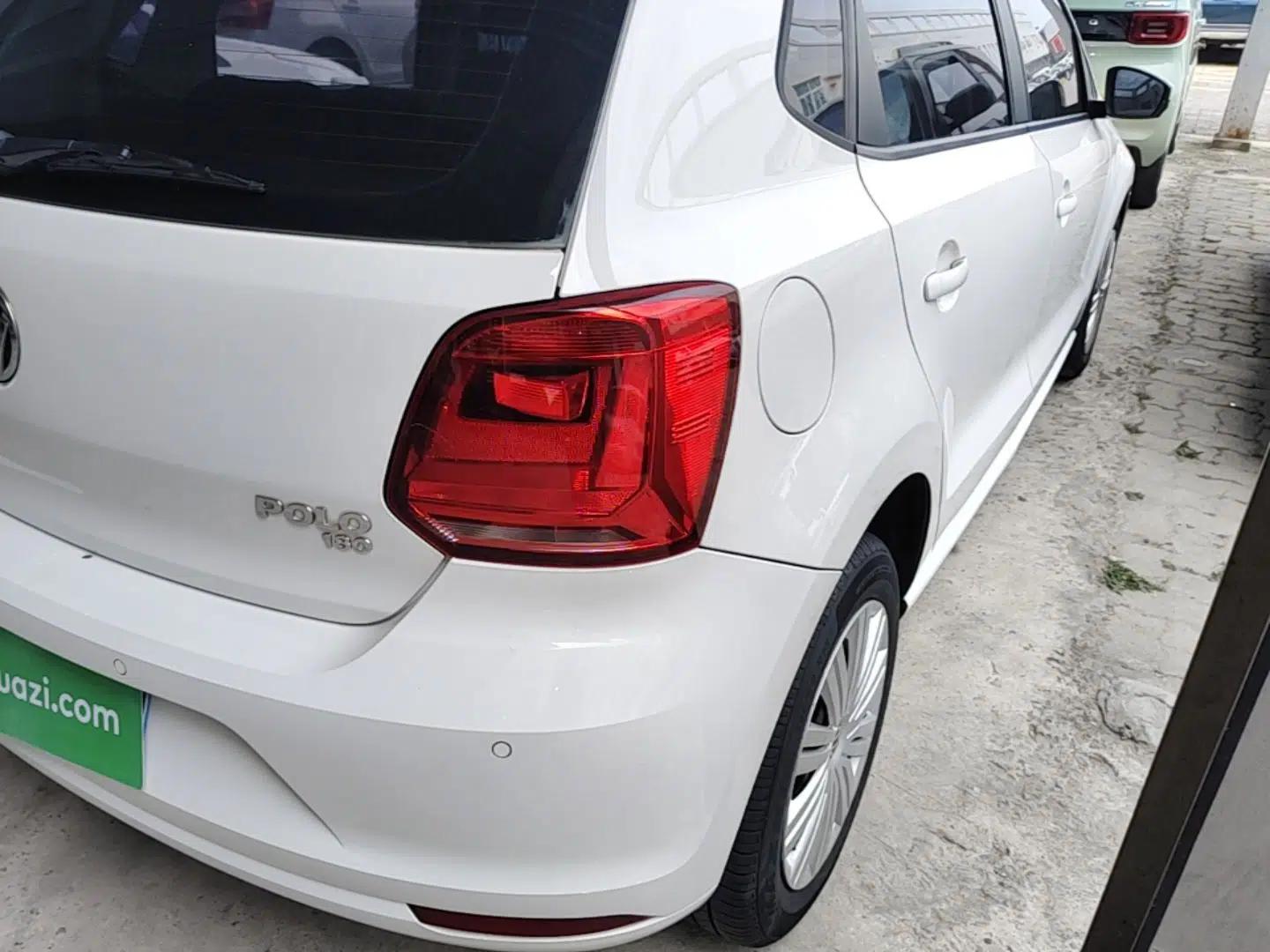 Volkswagen Polo 2018 1.5L Automatic Enjoyment Model — миниатюра 9