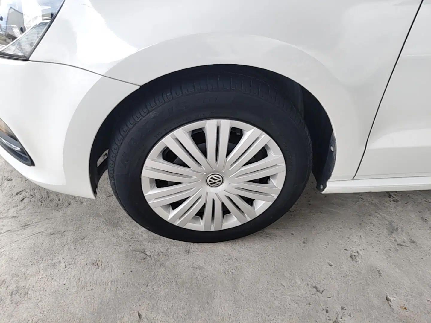 Volkswagen Polo 2018 1.5L Automatic Enjoyment Model — миниатюра 10