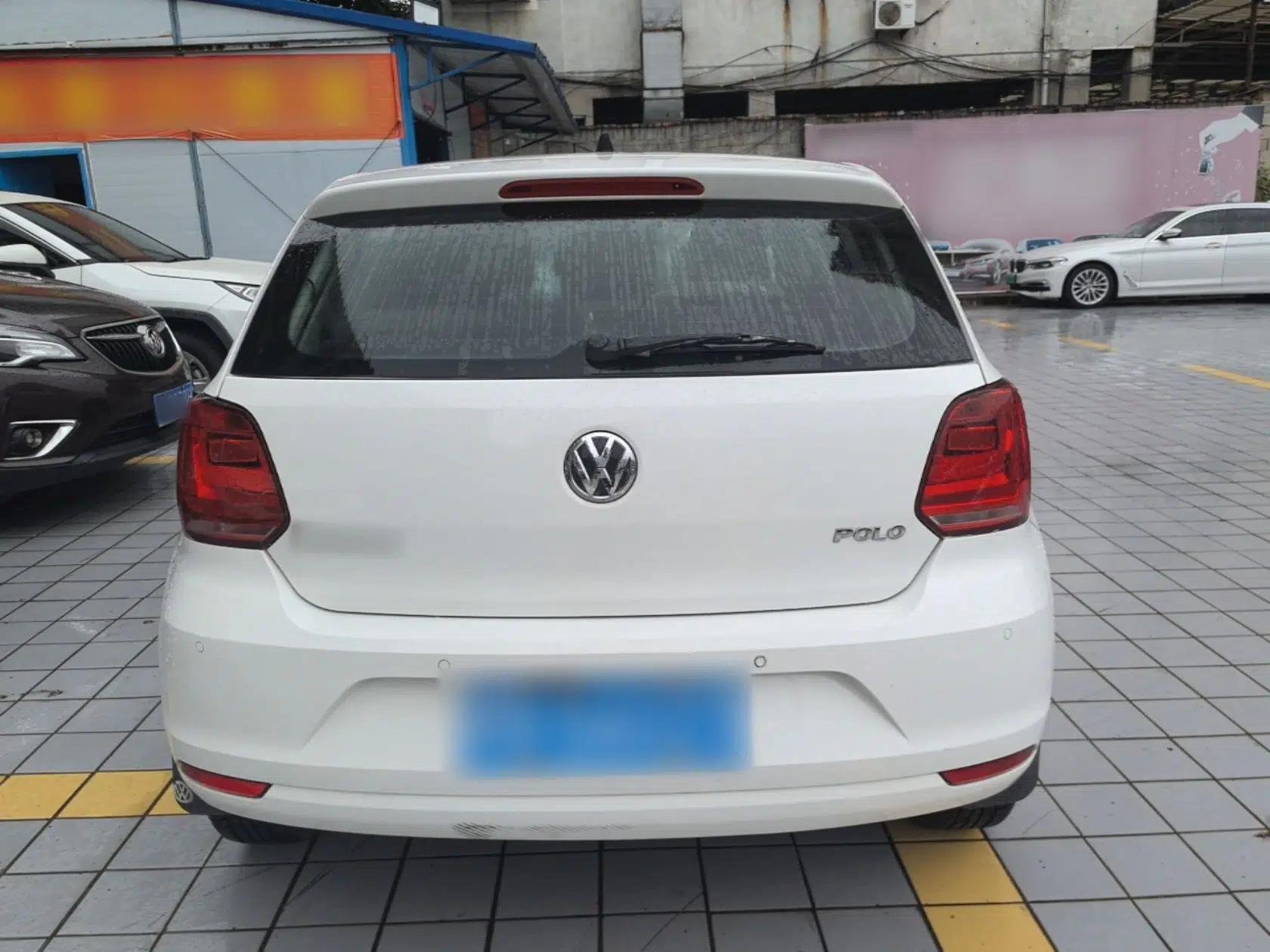 Volkswagen Polo 2016 1.6L Automatic Comfort Model — миниатюра 5