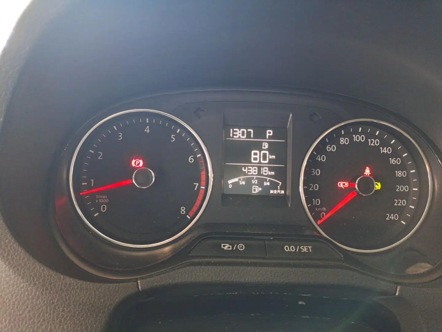 Volkswagen Polo 2016 1.6L Automatic Comfort Model — миниатюра 14