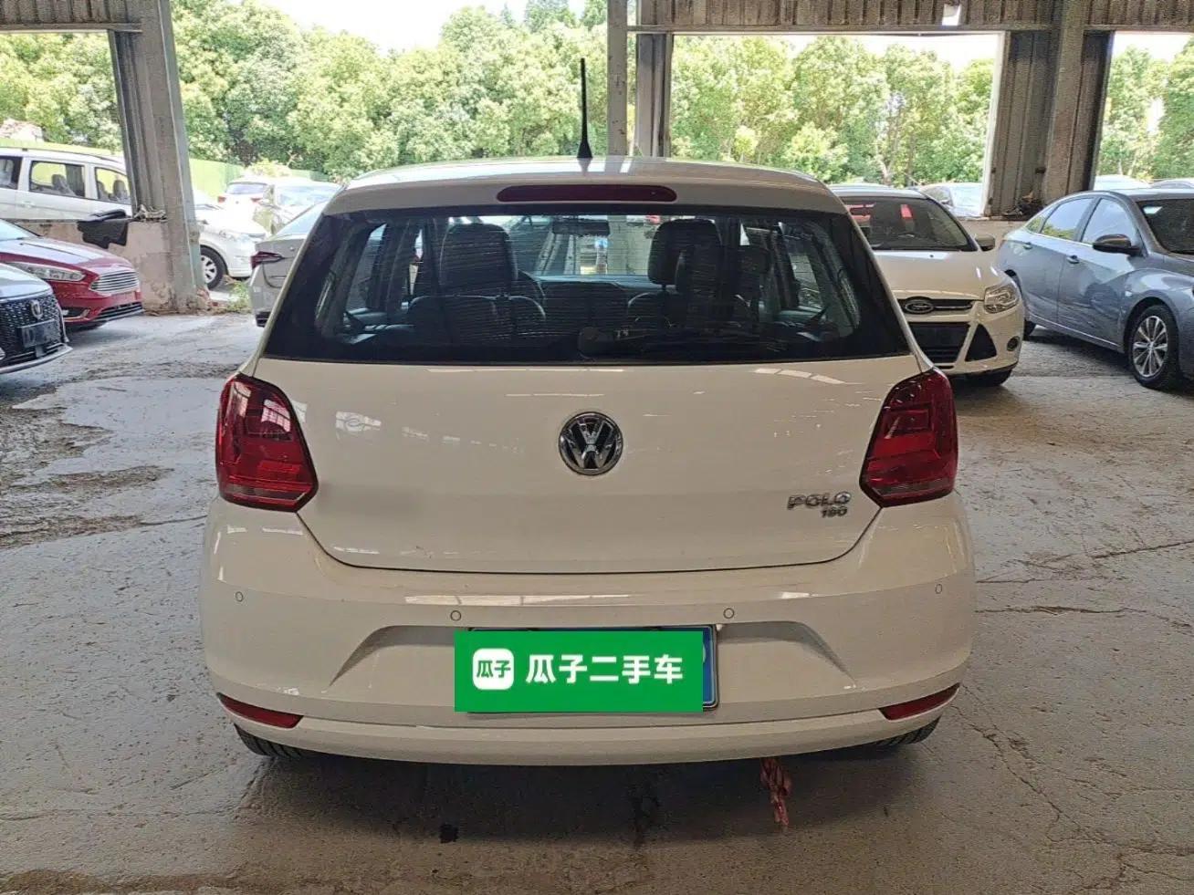 Volkswagen Polo 2016 1.6L Automatic Comfort Model — миниатюра 5