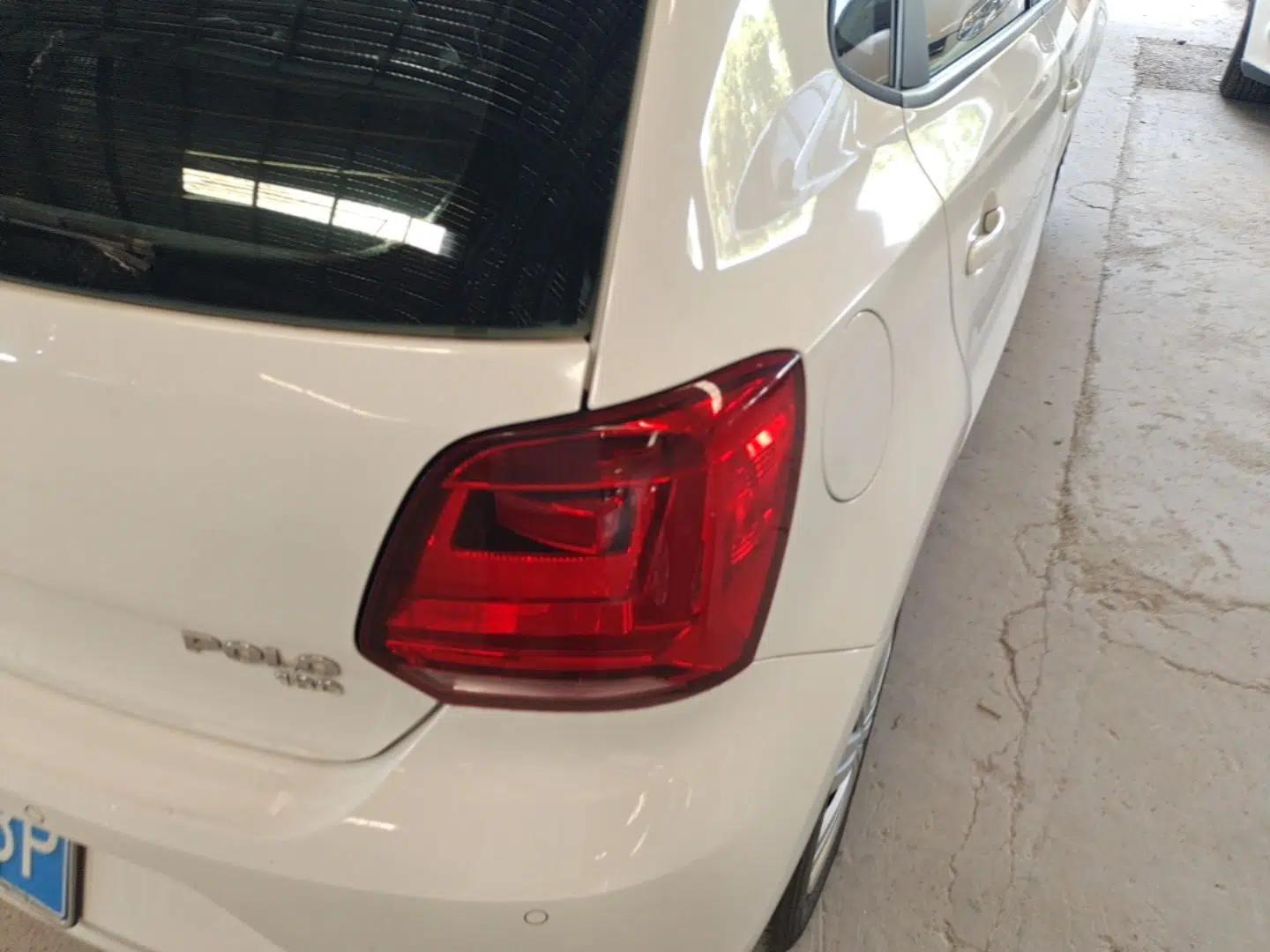 Volkswagen Polo 2016 1.6L Automatic Comfort Model — миниатюра 9
