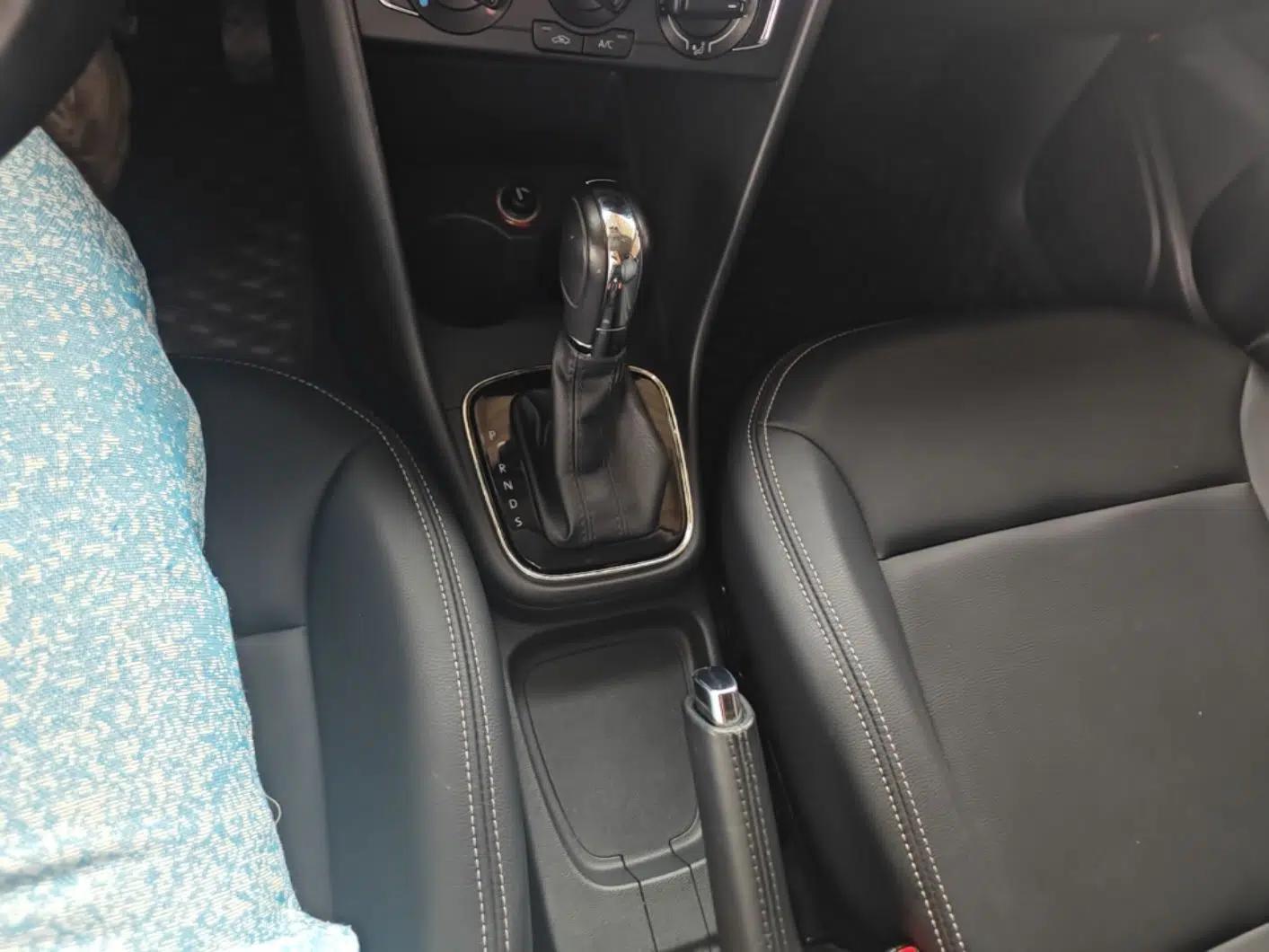 Volkswagen Polo 2016 1.6L Automatic Comfort Model — миниатюра 22