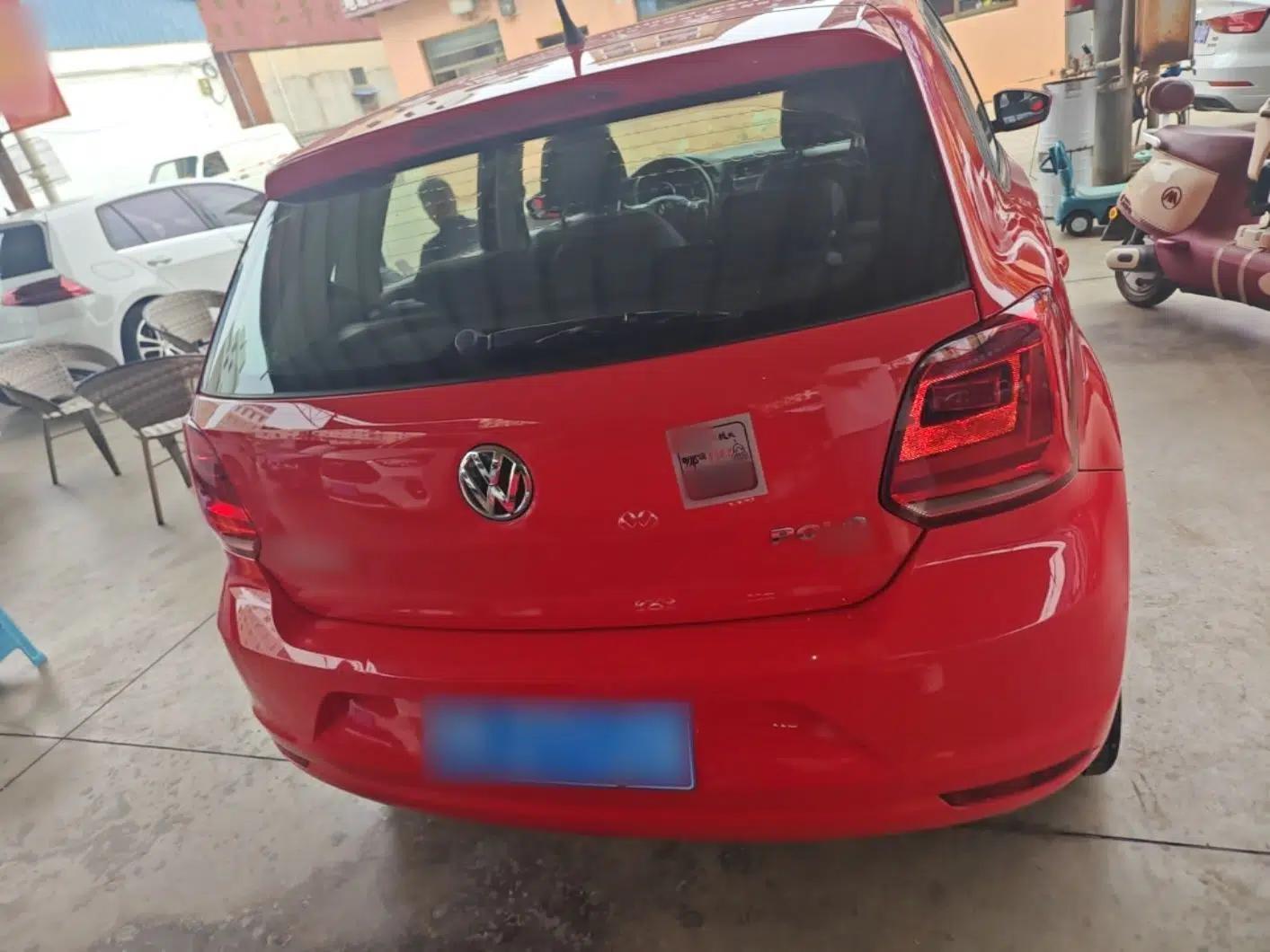 Volkswagen Polo 2016 1.6L Automatic Comfort Model — миниатюра 5