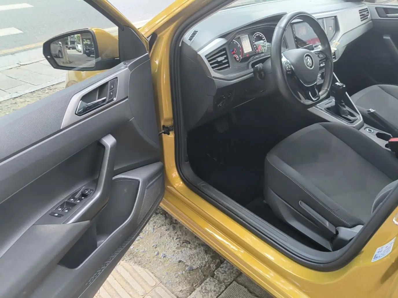 Volkswagen Polo 2019 Plus 1.5L Automatic Panoramic Enjoyment Edition — миниатюра 18
