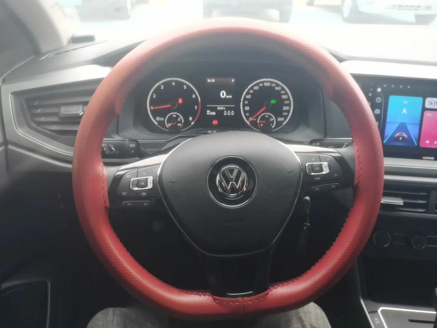 Volkswagen Polo 2019 Plus 1.5L Automatic Panoramic Enjoyment Edition — миниатюра 13